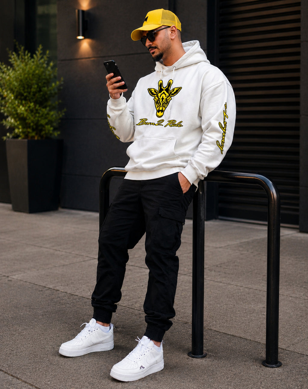 EeNzZii Legacy Oversize Hoodie