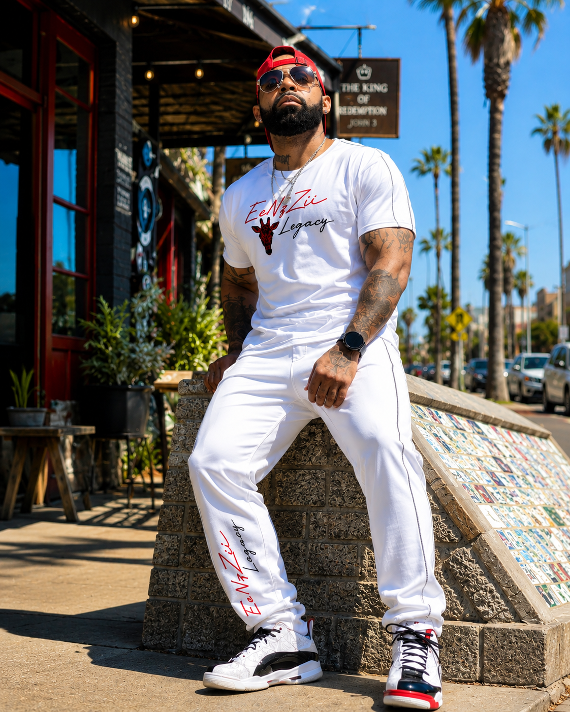 EeNzZii  Classic Tape Tee